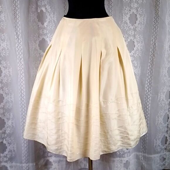 TALBOTS SILK 100% WOMEN'S SKIRT SIZE 12 COLOR CREAM - Picture 1 of 11